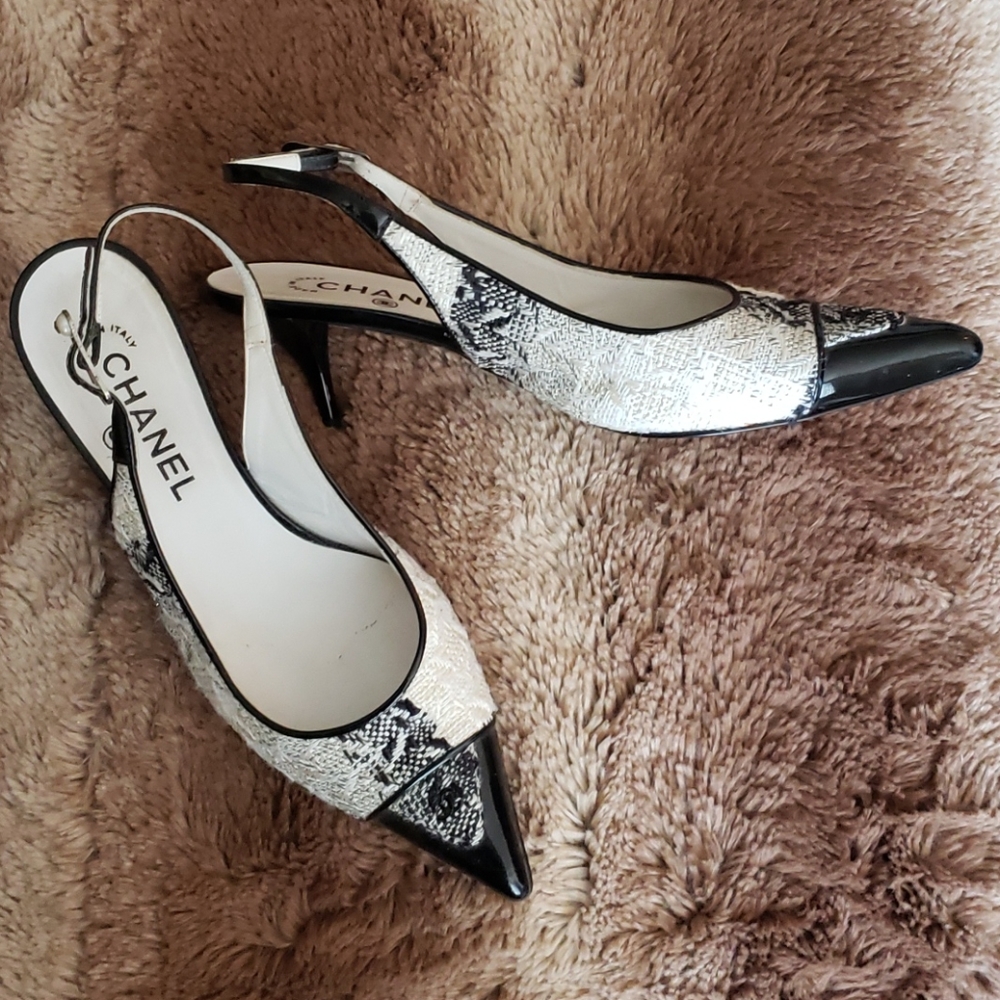 Chanel Slingback Pointed-Toe Heels - Picture 2 of 4